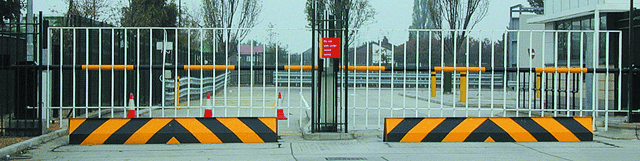 Hospitals and Healthcare - Applications Of Security Gate Installation